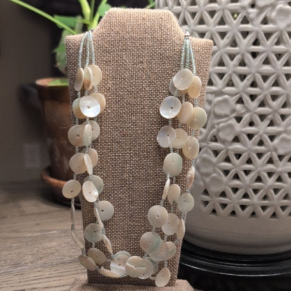 Elegant Hand Crafted Cream Shell Triple Strand 18" Necklace